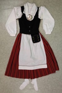 Valkealan kansallispuku