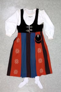 Kuortaneen kuoropuku Kuortane choir dress