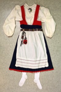 Pyhäjärven kansallispuku Pyhäjärvi national costume