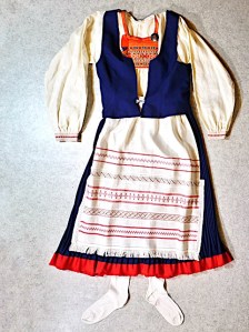 Johanneksen kansallispuku