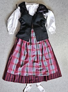 Lappeen kansallispuku Lappee folkdräkt Lappee national costume