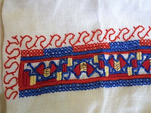 Raja-Karjalan kansallispuku Raja-Karjala national costume