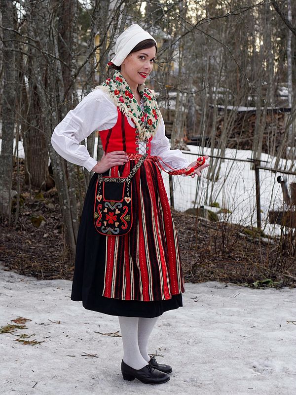 Leksandin kansallispuku Leksand dräkt