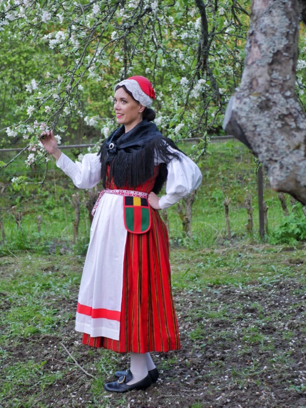 Oravaisten kansallispuku Oravais folkdräkt