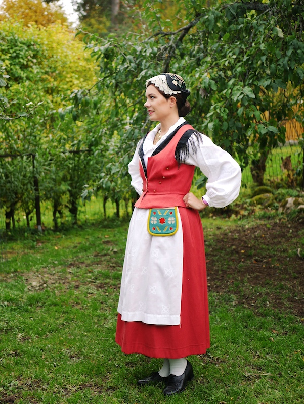 Pukkilan kansallispuku Pukkila national costume Pukkila folkdräkt