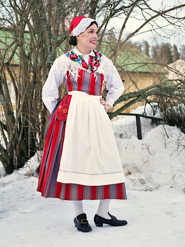 Tenholan kansallispuku Tenala folkdräkt Tenala national costume